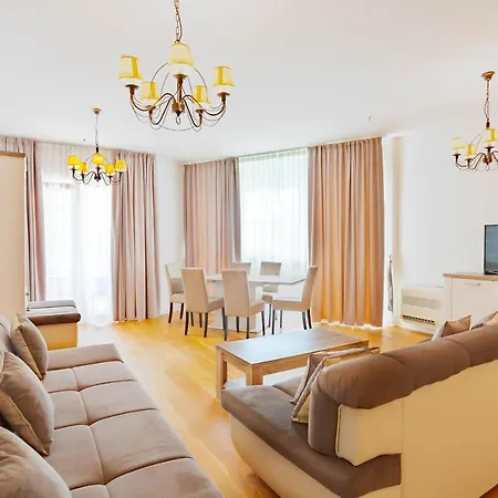 شقة Luxury Artiani بودفا